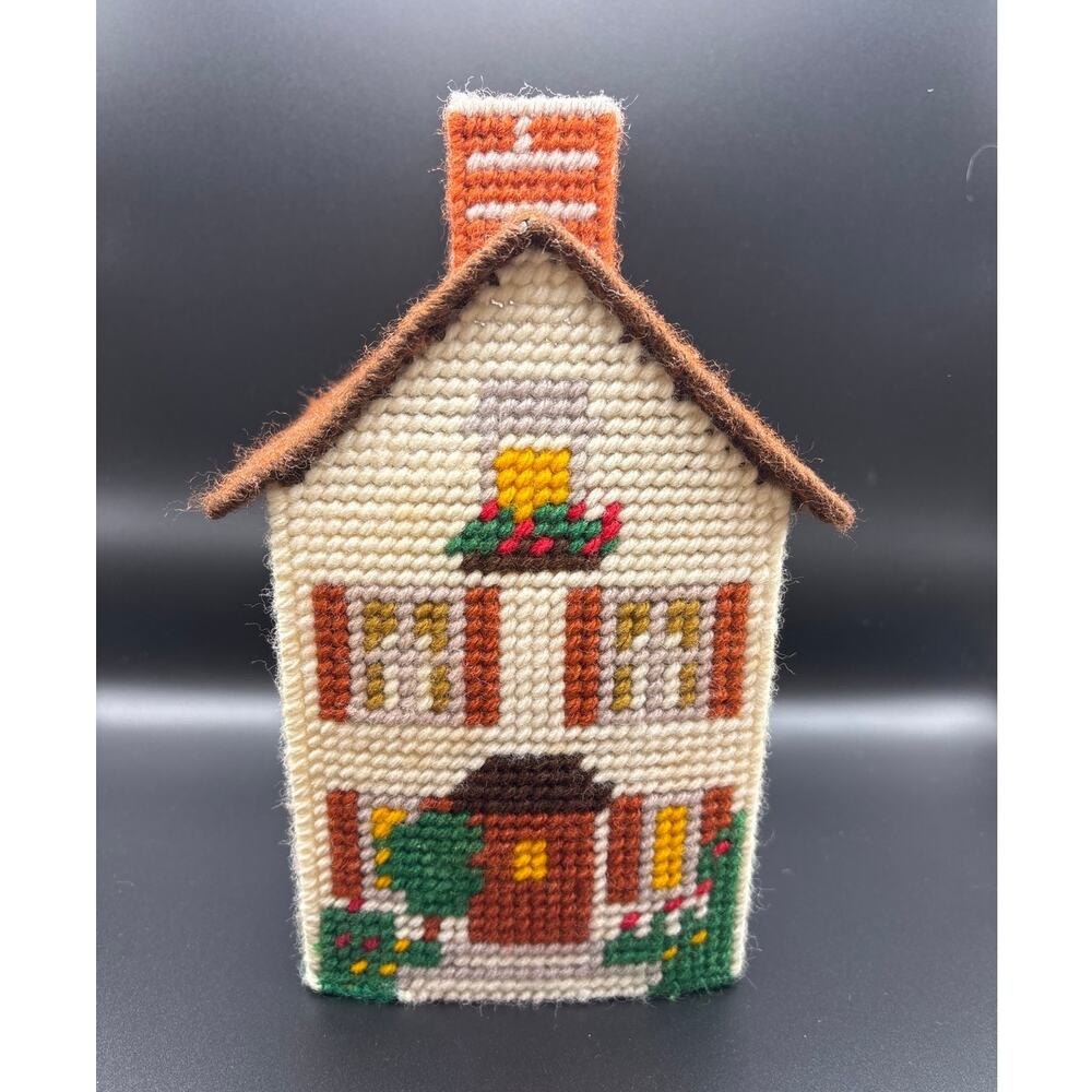Vintage Yarn Plastic Canvas Tissue Box Cover Cottage House Retro with Tissue Box